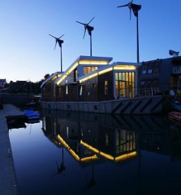 On the Water - Floathouse